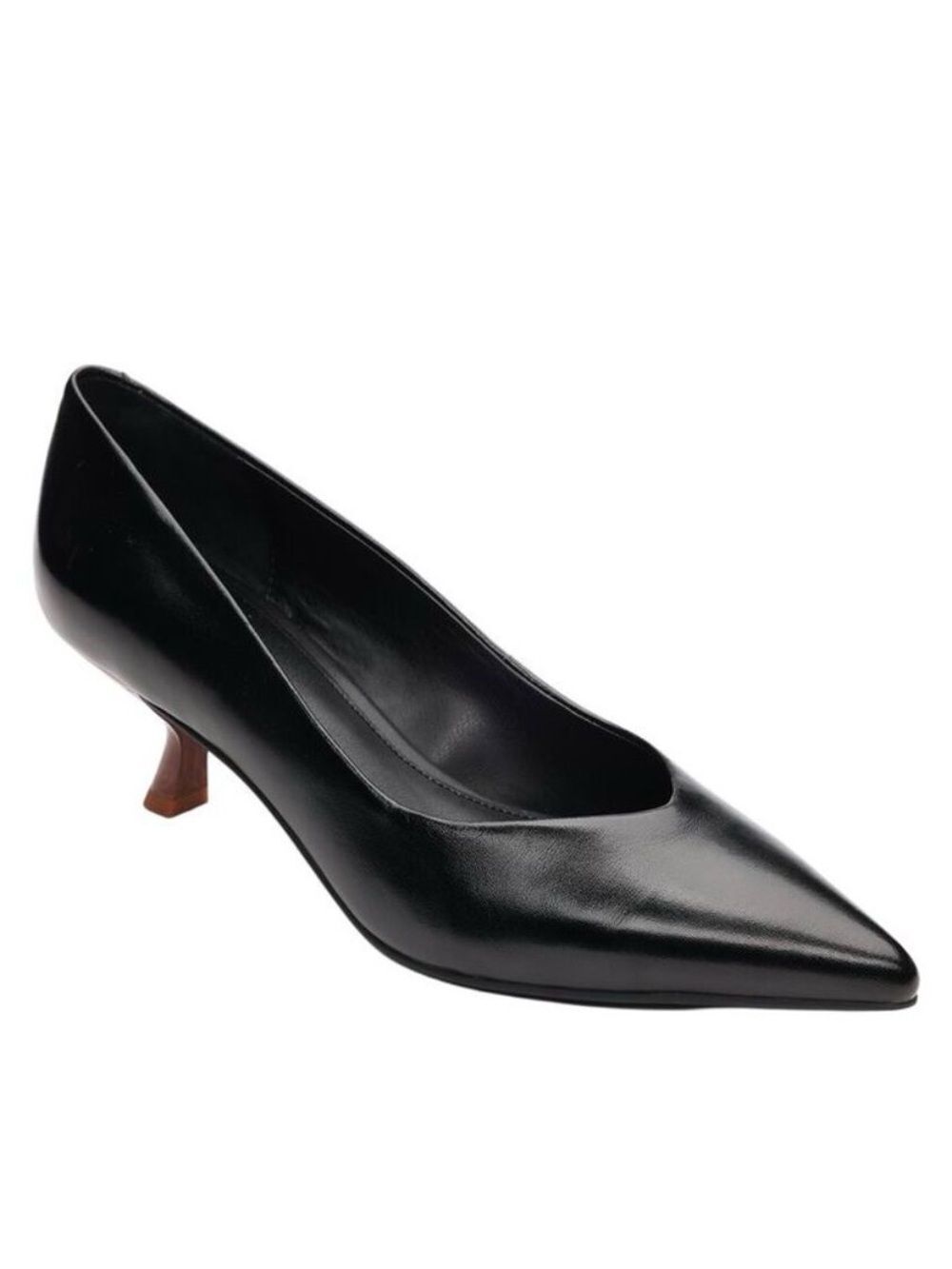 The Sanctuary Padma pumps in black. Size 9